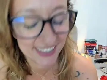 Sensual_btch1  live sex cam