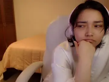 Thetalkingbutt  live sex cam