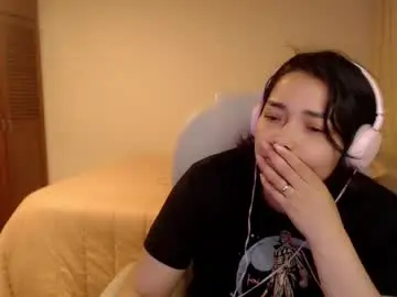 Thetalkingbutt  live sex cam