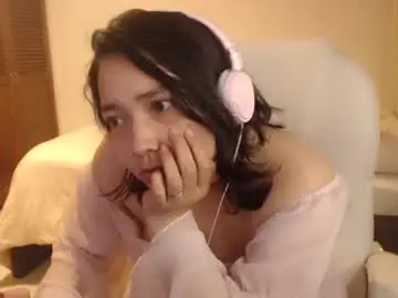 Thetalkingbutt  live sex cam