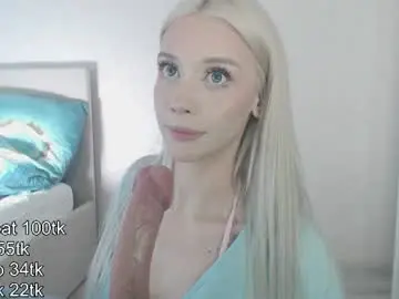 Vickyfuckingdoll  live sex cam