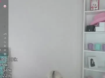 Vickyfuckingdoll  live sex cam