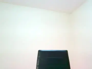Victoria017  live sex cam