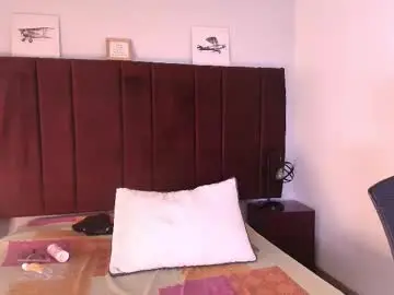 Zuzana21  live sex cam