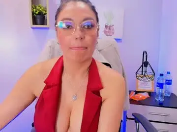 Zuzana21  live sex cam