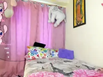 Ariatnavillaalba  live sex cam