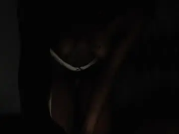 Ayantundemaria  live sex cam
