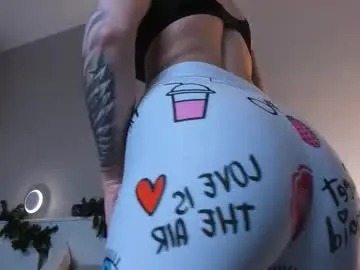 Cutelunette  live sex cam