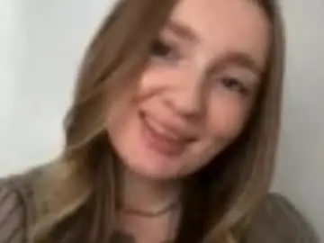 Devoramarkuson  live sex cam