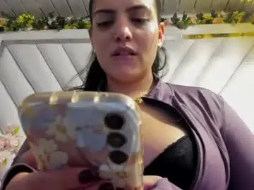 Isabella_mora_  live sex cam
