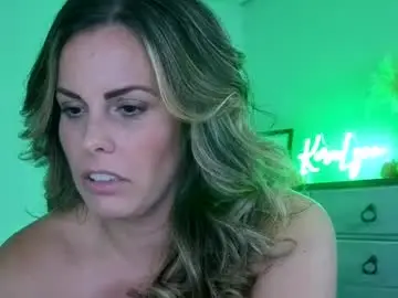 Koralynn777  live sex cam