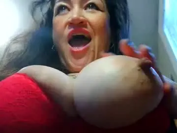 Megatitsxx  live sex cam