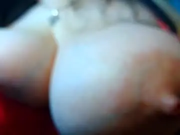 Megatitsxx  live sex cam
