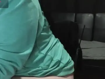 Mia_g0ld  live sex cam