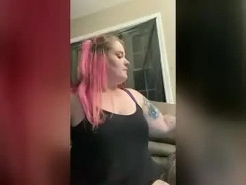 Nikkig23  live sex cam