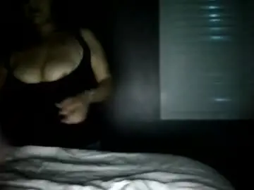 Smokeandsass  live sex cam