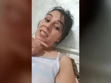 Amyra745927  live sex cam