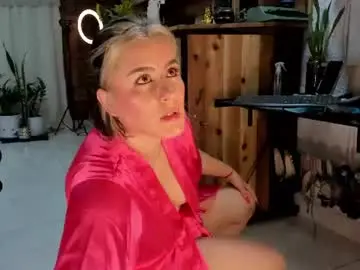 Cristinavanegas  live sex cam