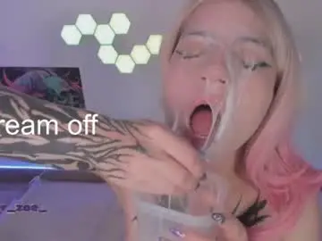 Cyberzoe  live sex cam