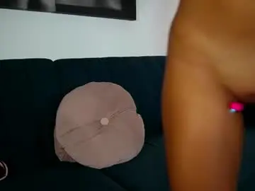 Izy_bellee  live sex cam