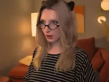 Llilys_love  live sex cam