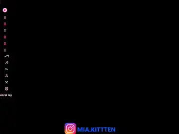 Mia_kittten  live sex cam