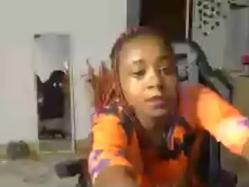 Skyy_brown  live sex cam