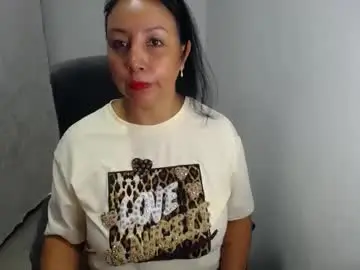 Soyelena46  live sex cam