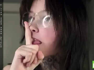 Sweetyoops  live sex cam