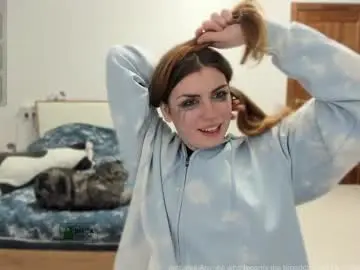 Amiandthomas  live sex cam