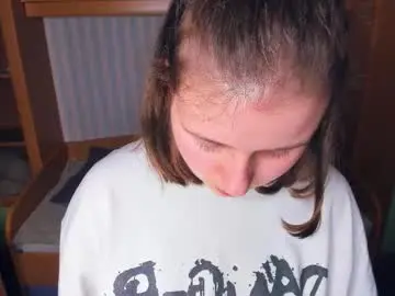 Benniemegginson  live sex cam