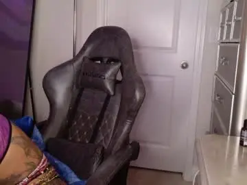 Butterflybootyy  live sex cam