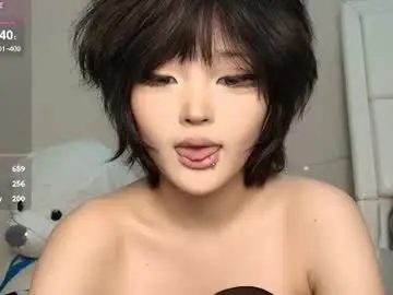 Hilottee  live sex cam