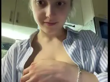 Holydori  live sex cam