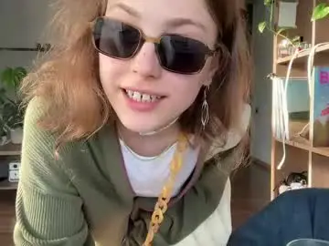 Holydori  live sex cam