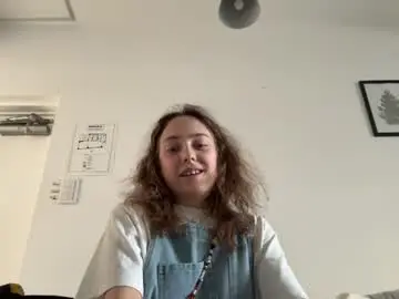 Holydori  live sex cam