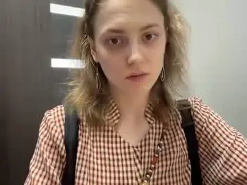 Holydori  live sex cam