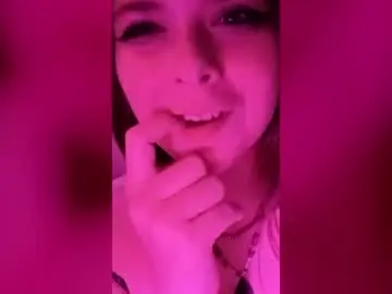 Hrnycake  live sex cam