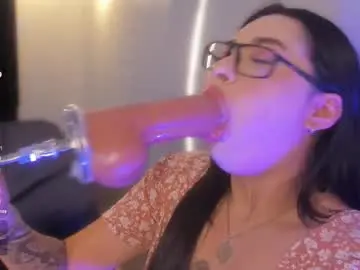 Juli_casanova  live sex cam