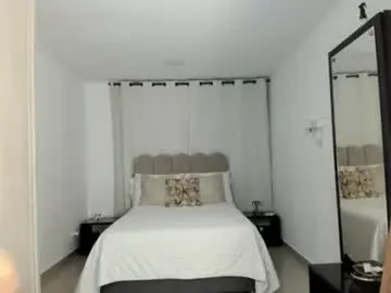 Larisarosse  live sex cam