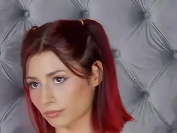 Lunajenner  live sex cam