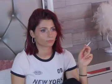Lunajenner  live sex cam