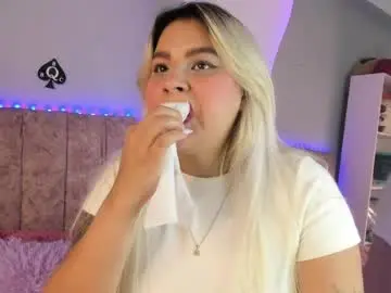 Naomisanz_  live sex cam