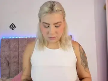 Naomisanz_  live sex cam