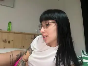 Soylareinadelsur  live sex cam