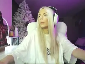 Tinykylie  live sex cam