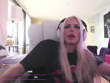 Tinykylie  live sex cam