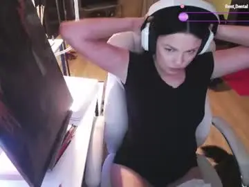Tinykylie  live sex cam