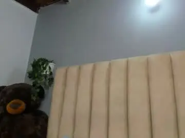 Veronica_black18  live sex cam