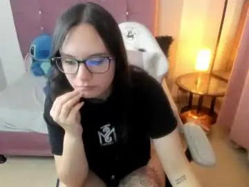 Wanda_sg  live sex cam